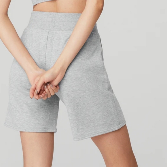 Alo Yoga High-Waist Easy Sweat Short - Picture 2 of 7